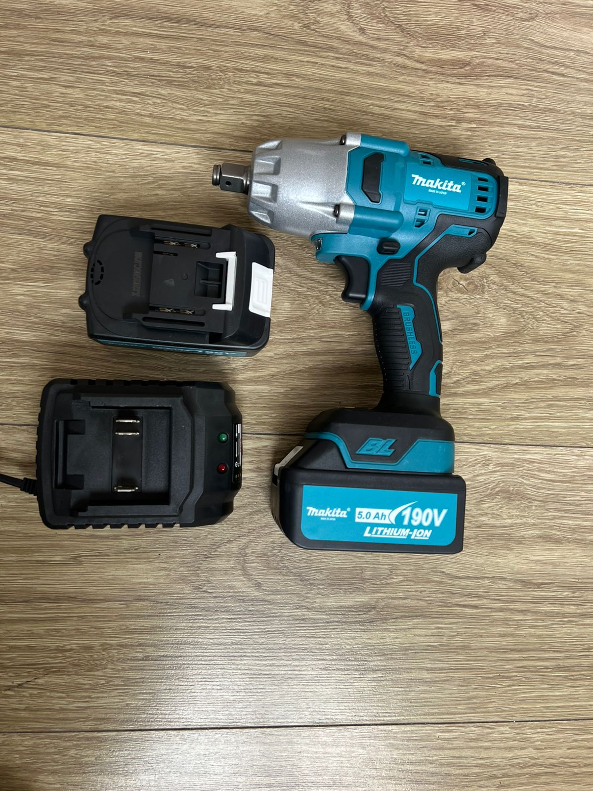 Miniatura 2 de LLAVE IMPACTO 190V CON MANDRIL MAKITA(I)